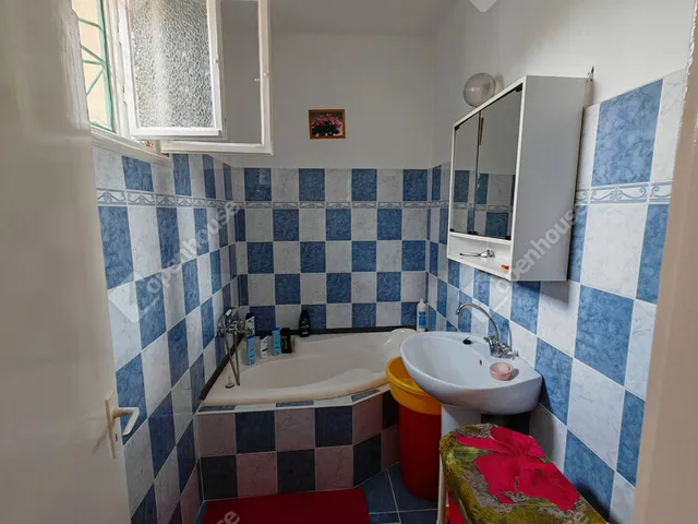 Eladó ház Vecsés 184 nm