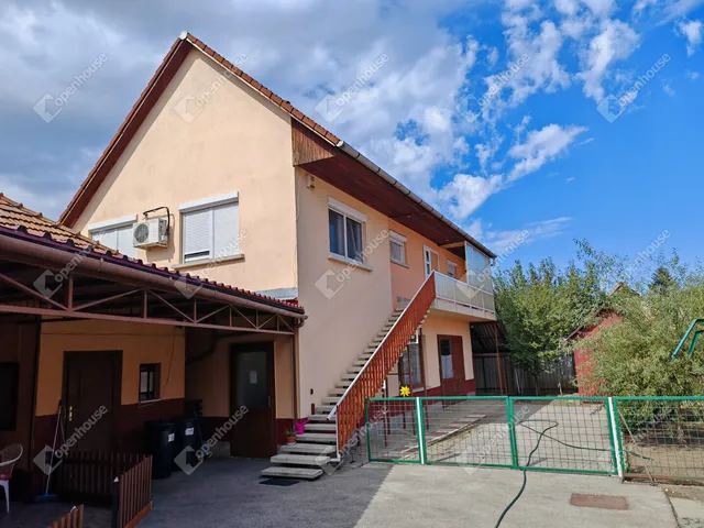 Eladó ház Vecsés 184 nm