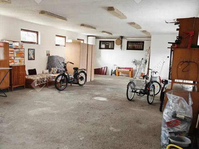 Eladó ház Vecsés 184 nm