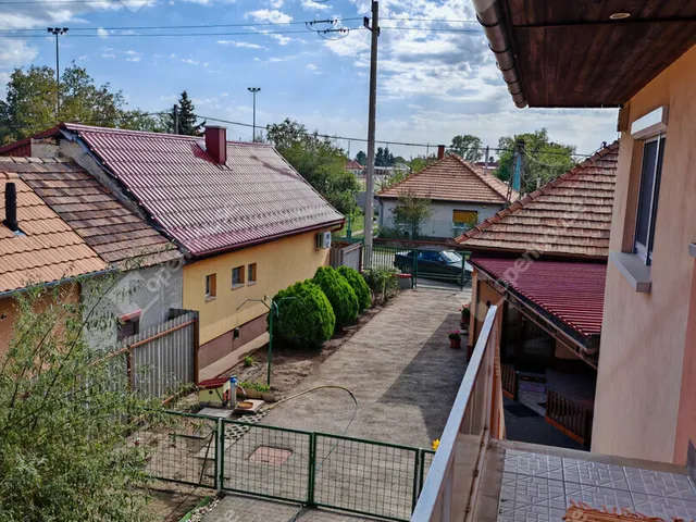 Eladó ház Vecsés 184 nm