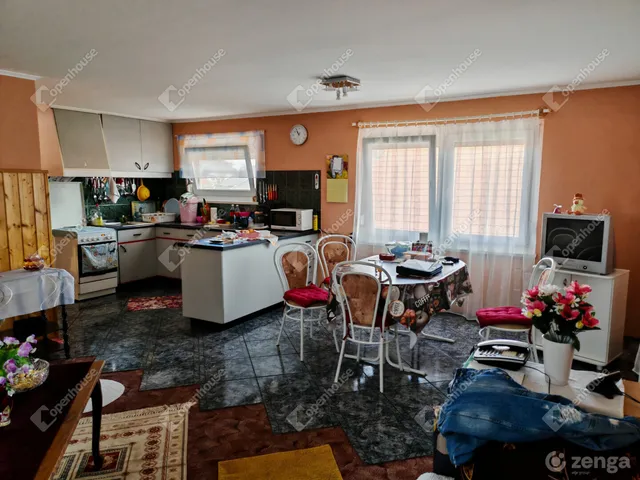 Eladó ház Vecsés 184 nm