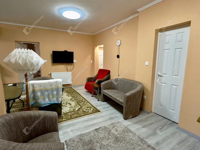 Eladó lakás Monor 92 nm
