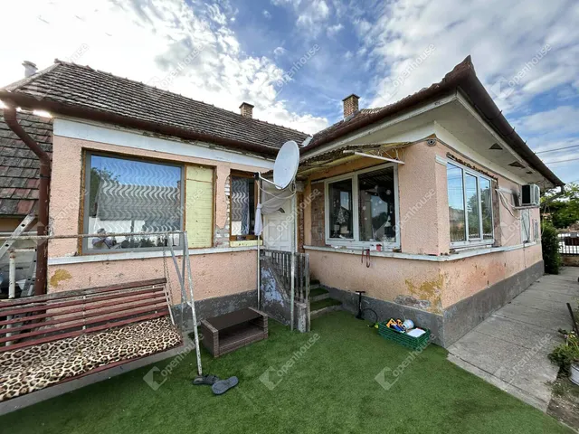 Eladó ház Tápióbicske 78 nm