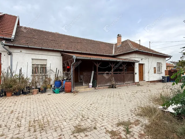 Eladó kereskedelmi és ipari ingatlan Monor 460 nm