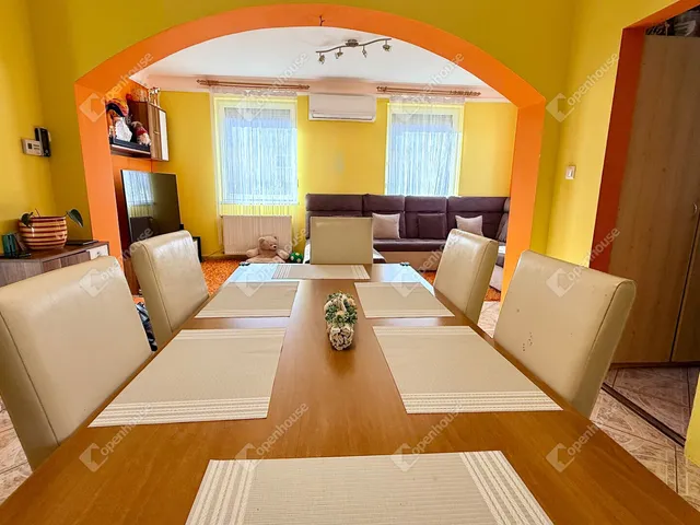 Eladó lakás Üllő 130 nm