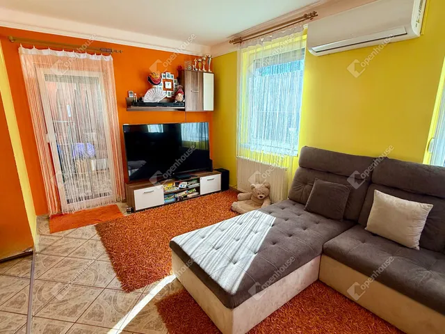 Eladó lakás Üllő 130 nm