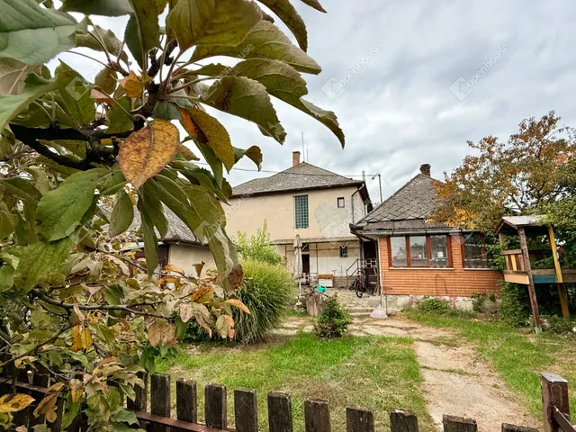 Eladó ház Pilis 218 nm