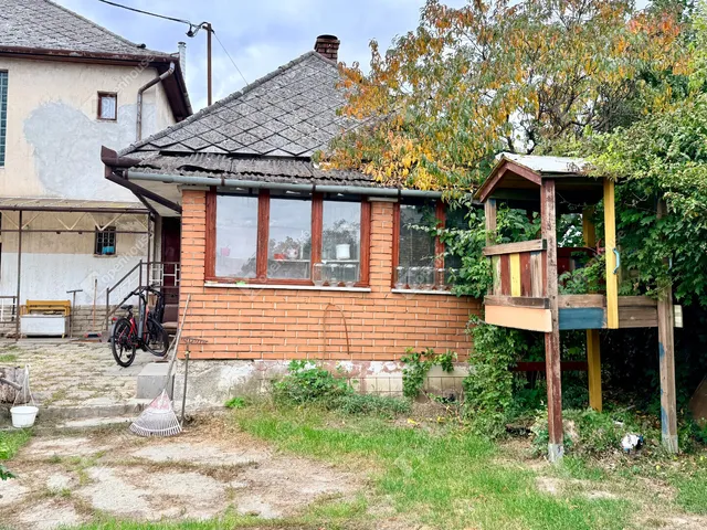 Eladó ház Pilis 218 nm