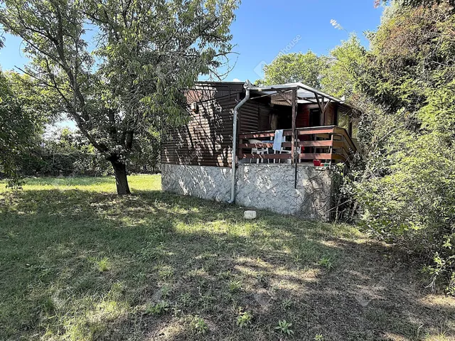 Eladó ház Monor 27 nm