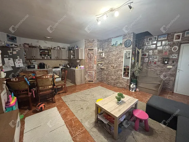 Eladó ház Kóka 240 nm