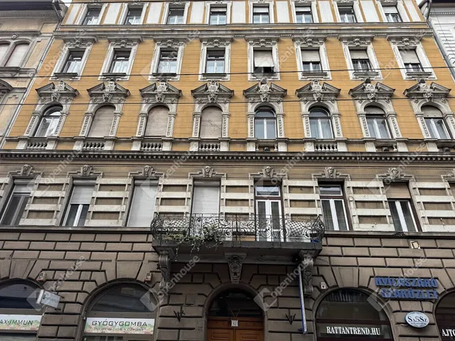 Eladó lakás Budapest VI. kerület 97 nm