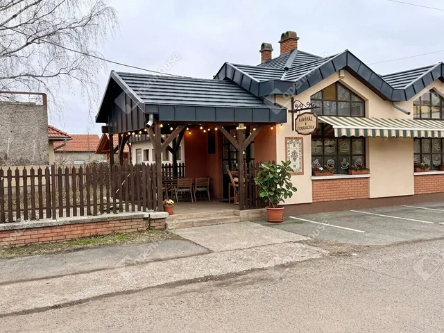 Eladó telek Monor 429 nm