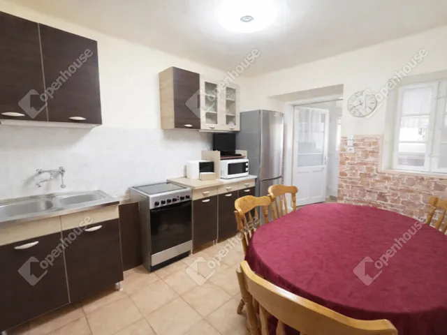 Eladó ház Péteri 100 nm