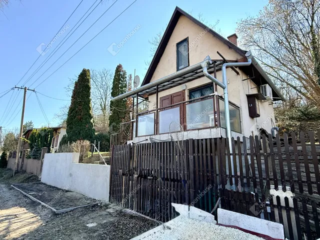 Eladó üdülő és hétvégi ház Gomba 63 nm