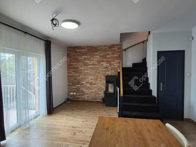 Eladó lakás Üllő 73 nm