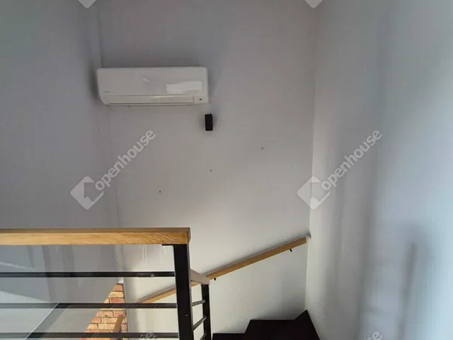 Eladó lakás Üllő 73 nm