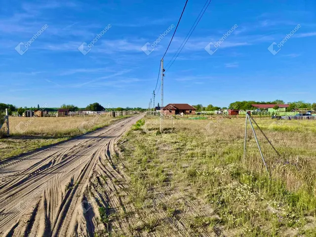 Eladó telek Csévharaszt 850 nm