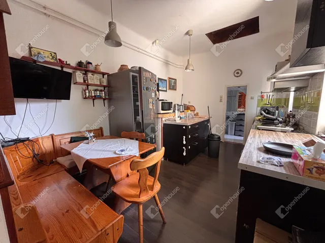 Eladó ház Budapest XVII. kerület, Rákoshegy 209 nm