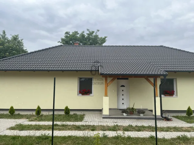 Eladó ház Abony 108 nm