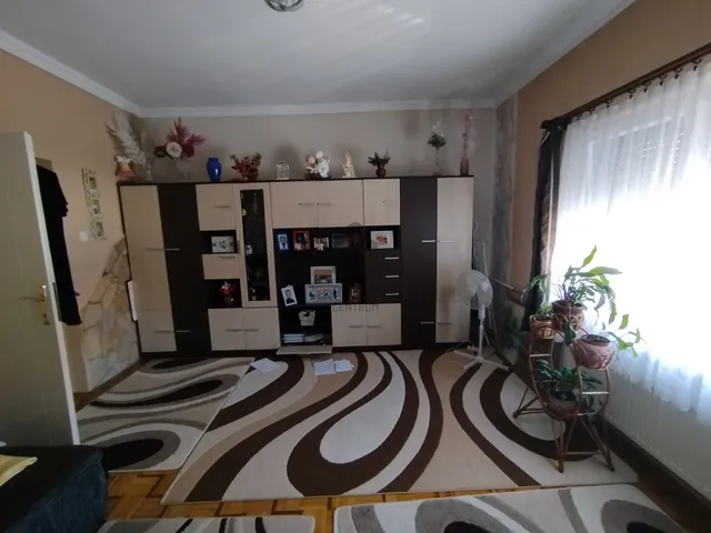 Eladó ház Szolnok 80 nm