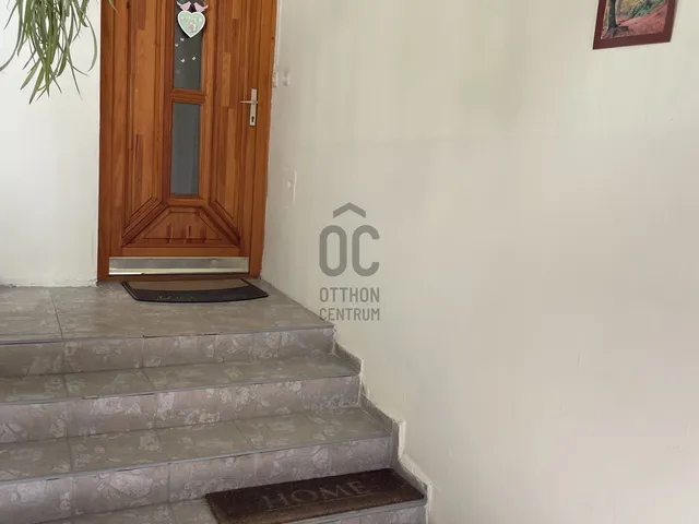 Eladó lakás Abony 89 nm