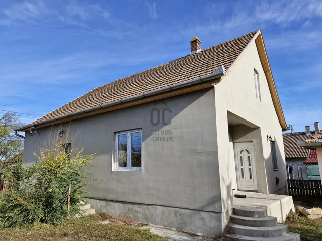 Eladó ház Újszász 110 nm