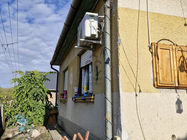 Eladó ház Abony 102 nm