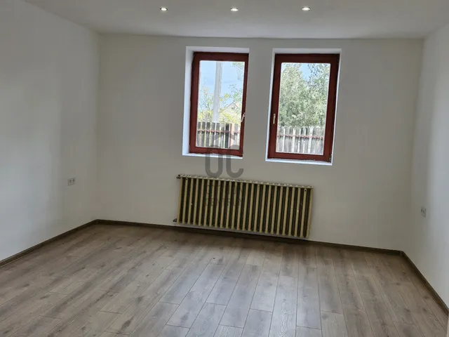 Eladó ház Újszász 66 nm