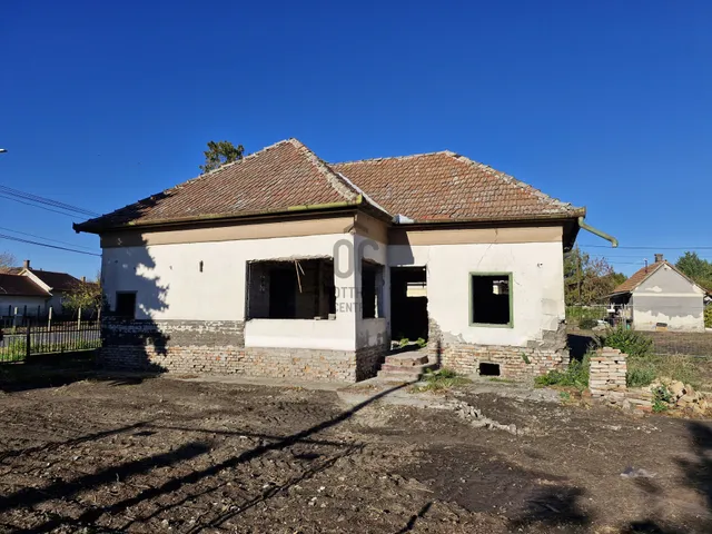 Eladó ház Abony 80 nm