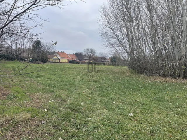Eladó telek Abony 130 nm