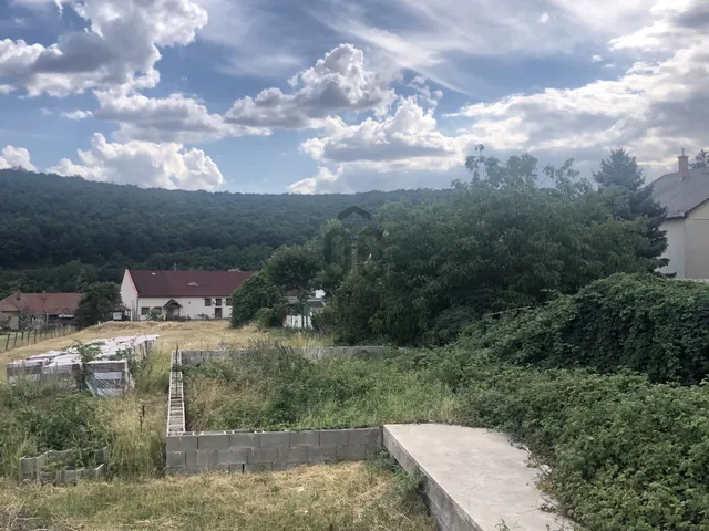 Eladó telek Pálosvörösmart 4155 nm