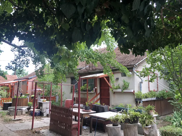 Eladó ház Szolnok 77 nm