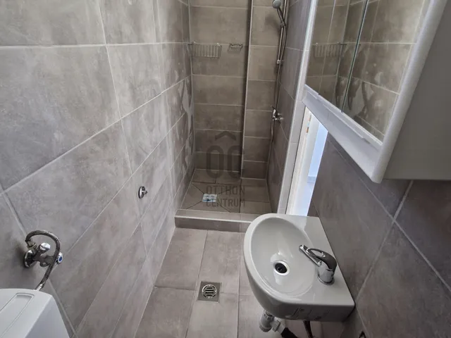 Eladó ház Újszász 30 nm