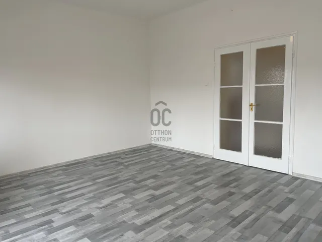 Eladó lakás Abony 83 nm