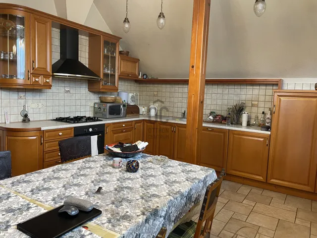 Eladó ház Abony 200 nm