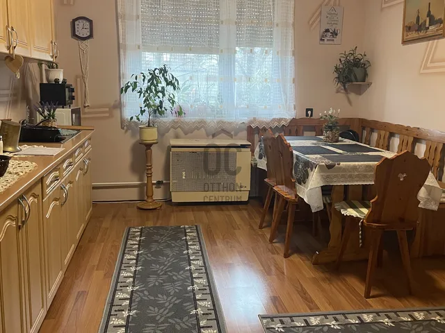 Eladó ház Abony 93 nm