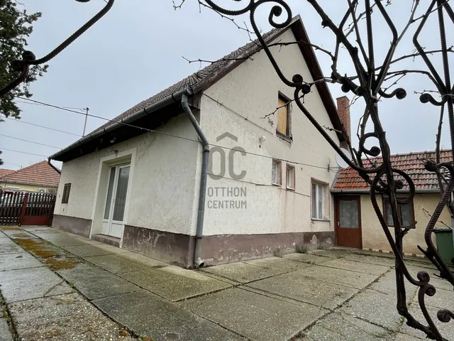 Eladó ház Abony 62 nm
