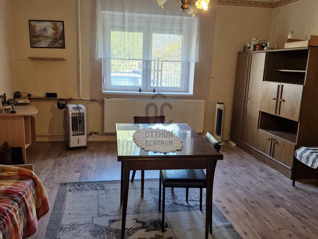 Eladó ház Tápiószele 96 nm