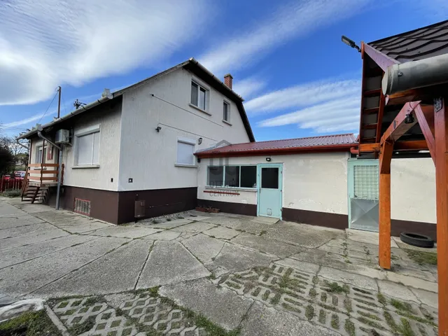 Eladó ház Abony 155 nm