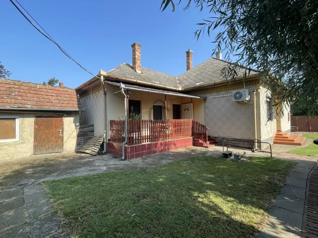 Eladó ház Abony 85 nm