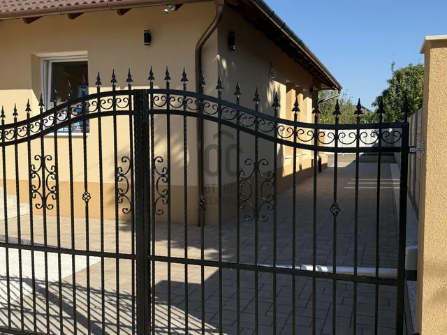 Eladó ház Abony 74 nm