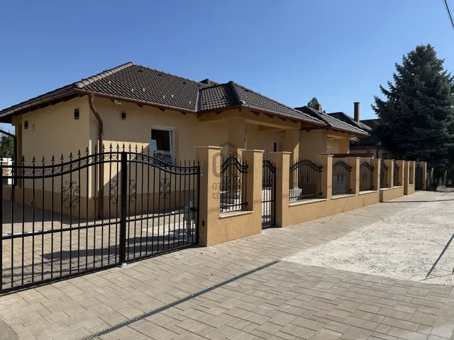 Eladó ház Abony 75 nm