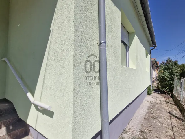 Eladó ház Tiszasüly 80 nm