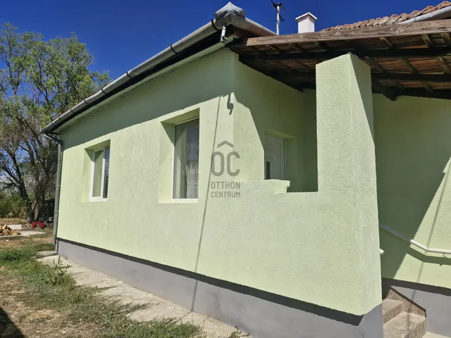 Eladó ház Tiszasüly 80 nm