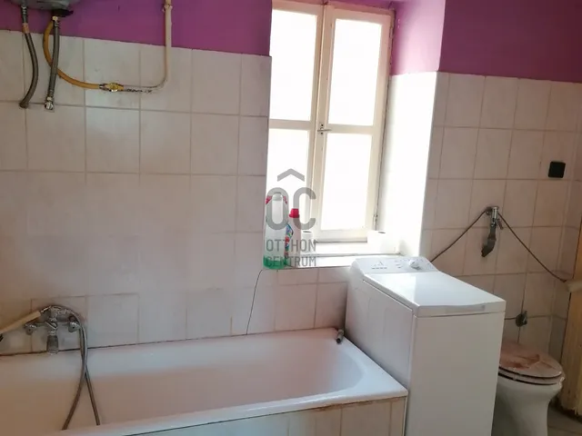 Eladó ház Abony 168 nm