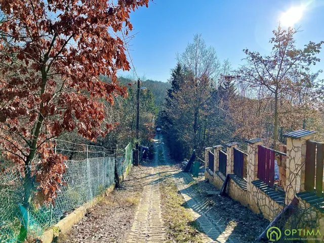 Eladó telek Budapest II. kerület, Szépvölgy 720 nm