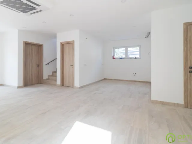 Eladó ház Budapest XVIII. kerület, Újpéteritelep 134 nm