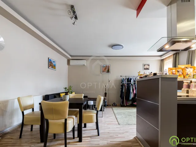Eladó lakás Budapest VI. kerület, Nagykörúton kívüli terület 70 nm