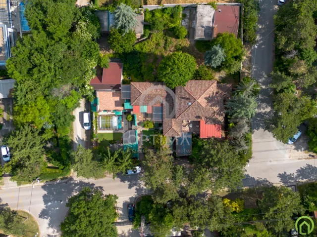 Eladó ház Diósd 360 nm