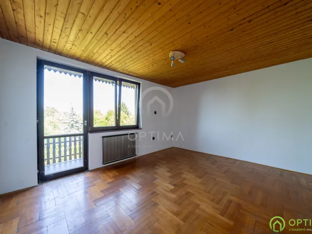Eladó ház Budapest II. kerület, Budaliget 213 nm